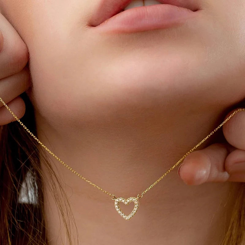 Collier Pendentif Cœur Zirconium – Femme